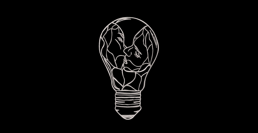 Kissing Couple Light Bulb Machine Embroidery Design